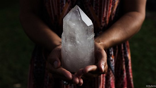 bergkristall der stein der klarheit - Foto: Adobe Stock