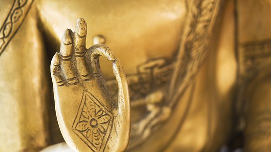 buddhas-gesten-und-was-sie-bedeuten - Foto: Adobe Stock