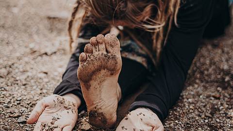 Earthing: Die Kraft des Erdens - Foto: Bailey Burton / Unsplash