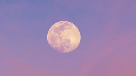 Erdbeermond im Juni - Foto: canva.com