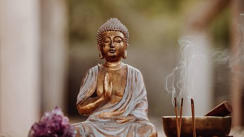 Buddha Symbole - Foto: IStock/DianaHirsch