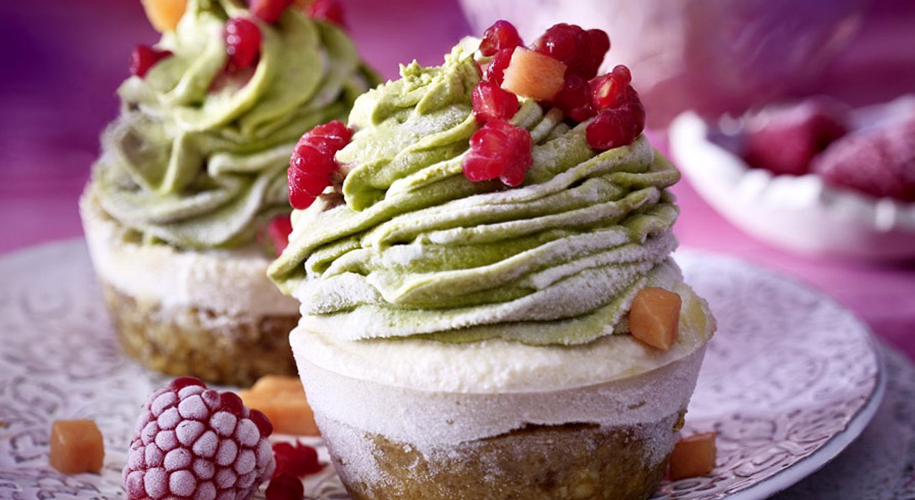 vegane rohe Cupcakes mit Datteln und Cashews