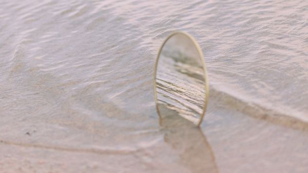 Spiegel im Wasser - Foto: canva.com